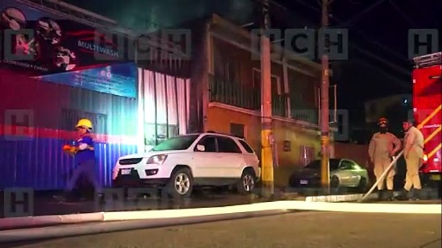Incendio arrasó taller de mecánica y varios vehículos en El Manchén | Móvil Emergencia TGU