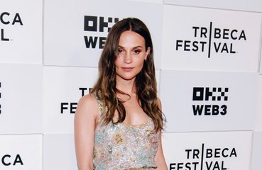 Alicia Vikander created an AI version of Andrew Lincoln to help her rehearse