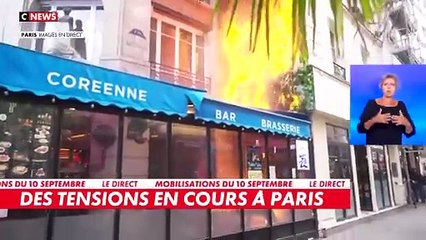 #bloquonstout: Regardez les images impressionnantes d'un incendie déclenché près de Châtelet à Paris, avant de se propager rapidement sur la façade de l'immeuble - VIDEO