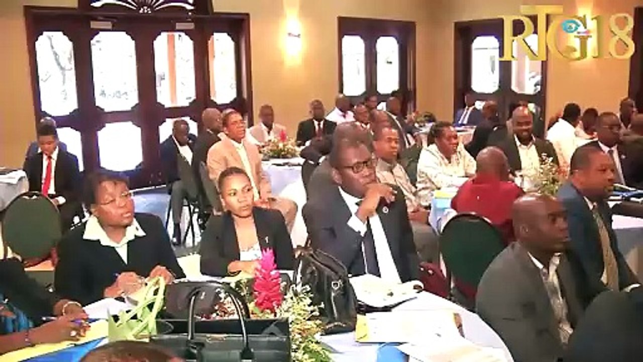 APM lanse atelye pou sansibilize ak fòme aktè jidisyè ak polisye