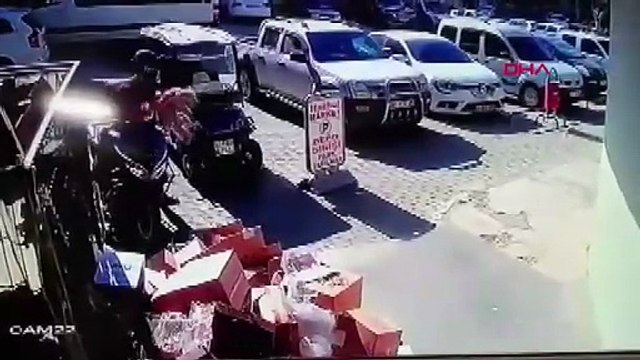 Kediyi tekmeleyen şüpheliye gözaltı