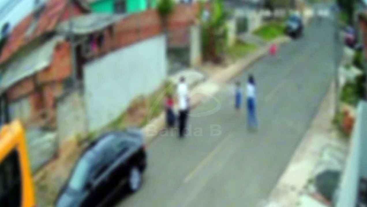 Criança de três anos é atropelada por motos em Ponta Grossa