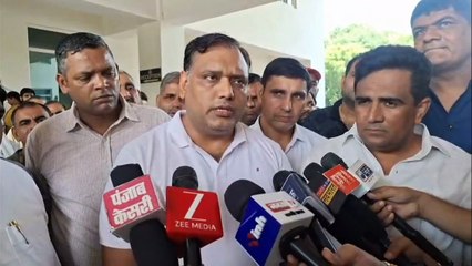 मानेसर पथराव मामला: अब एसीपी स्तर पर होगी जांच, मेयर के पति बोले- मुझे फंंसाया जा रहा