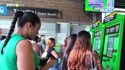 El Metro de Medellín estrena máquinas de recarga automática para celebrar sus 30 años
