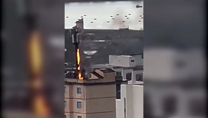 Cagliari, prende fuoco ripetitore 5G su un palazzo di dieci piani