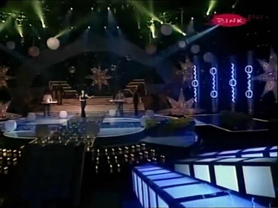 Ceca - Volim te - Novogodisnji show - (TV Pink 2007)