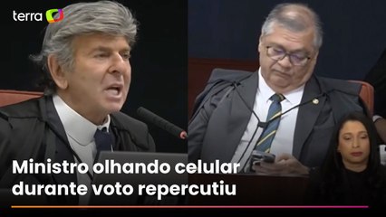 Após dizer que Fux podia ‘dormir tranquilo’, Dino é visto ao menos 5 vezes no celular durante voto