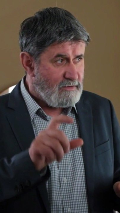 Kumovi S5:E84 Nastavak serije