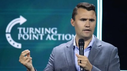 Asesinan de un disparo en el cuello a Charlie Kirk durante un mitin en una universidad