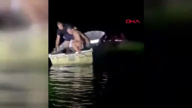 Bursa'da tekne alabora oldu! İşte nefes kesen kurtarma görüntüleri