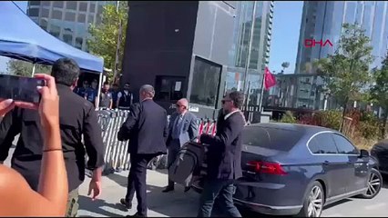 İstanbul - CHP'nin Sarıyer'deki binası önünde bekleyiş sürüyor - 1