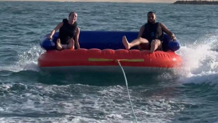 Valentine’s Day tubing trip takes a hilarious turn when woman splashes into the water