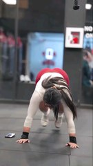 Asian Girl 5-Minute Home Workout