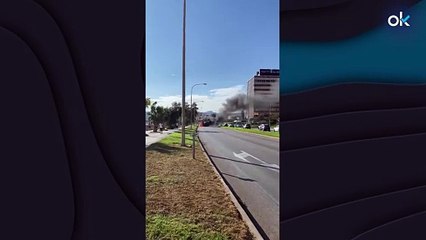 Caos circulatorio en Palma por el incendio de un coche frente al edificio de Gesa