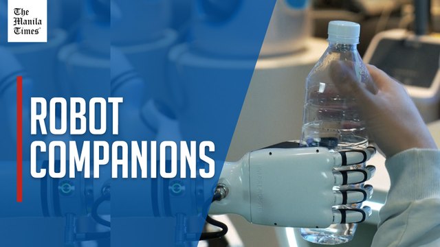 Humanoid robots provide elderly care solutions in China's Hunan