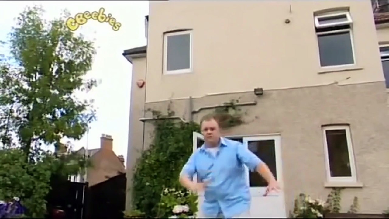 Higgledy House Justin and Sarah playing hide and seek