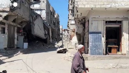 Gaza City, le conseguenze di un attacco israeliano su un edificio