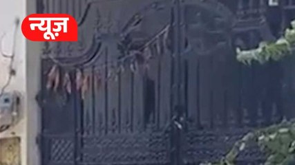 पागल कुत्ते का आतंक, स्कूल में 85 मिनट कैद रहे स्टूडेंट