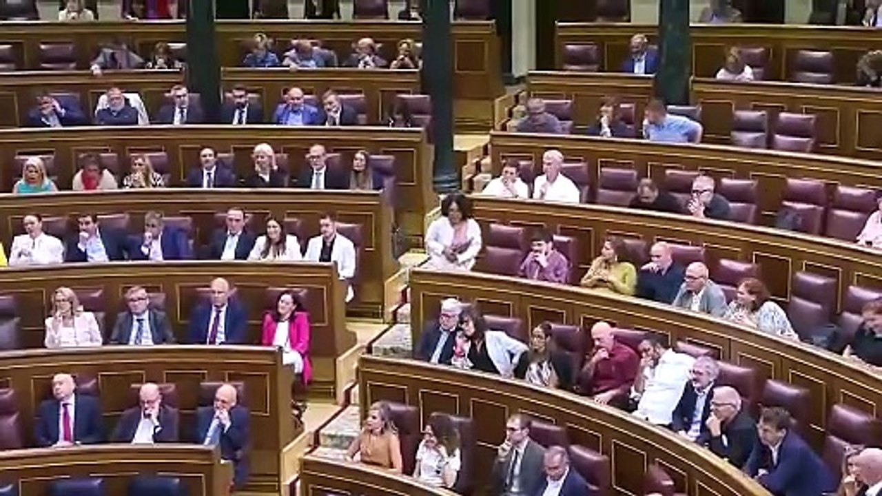 Yolanda Díaz, a Junts por rechazar la reducción de jornada: "Defienden a la patronal y los intereses más reaccionarios"