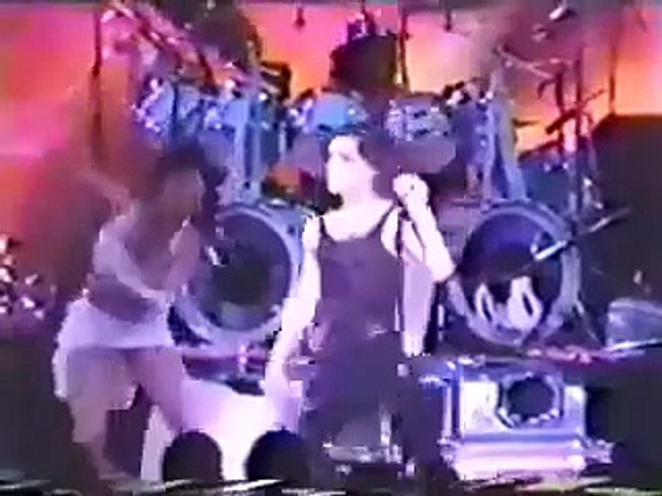 Prince - Popcorn...Live