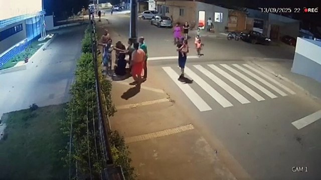 AFLIÇÃO: Bebê engasga e é socorrido por Policiais Militares em Barreiras; veja vídeo