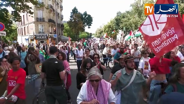 فرنسا أمام أزمة حكم.. الأحزاب السياسية تضيق الخناق على ماكرون