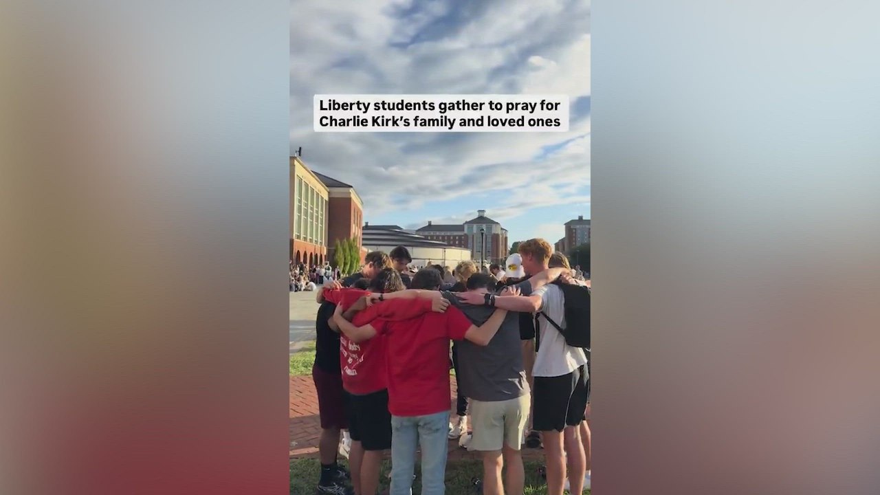 Tragic Moment: Students Pray for Charlie Kirk Following Shooting