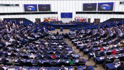 A l'Assemblée européenne, la Présidente refuse de rende homme à Charlie Kirk et fait scandale