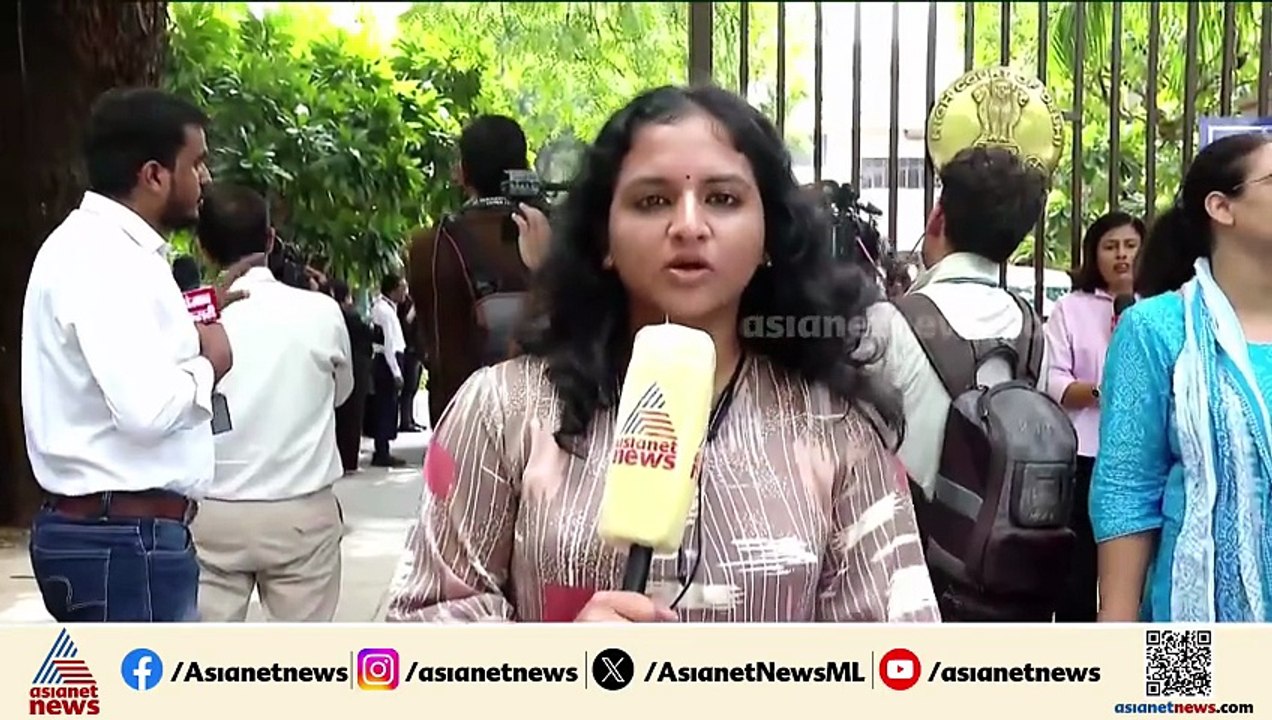 ബോംബ് ഭീഷണി ; ജീവനക്കാരെ പുറത്താക്കിയ ശേഷം ദില്ലി ഹൈക്കോടതിയിൽ പരിശോധന നടത്തുന്നു