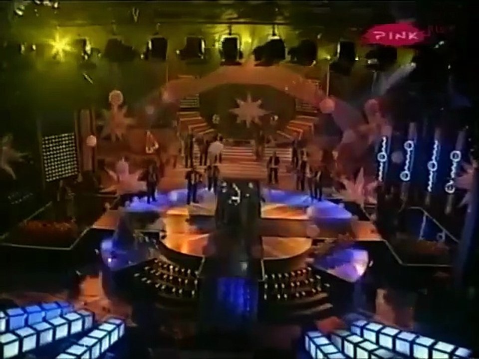 Ceca, Bane i Nikola - Grli, ljubi me - Novogodisnji show - (TV Pink 2007)