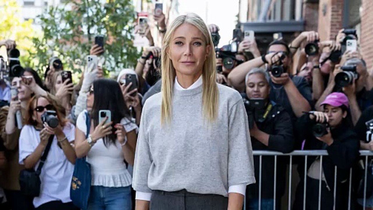 Il look soft grey di Gwyneth Paltrow e le altre celeb alla sfilata di Michael Kors