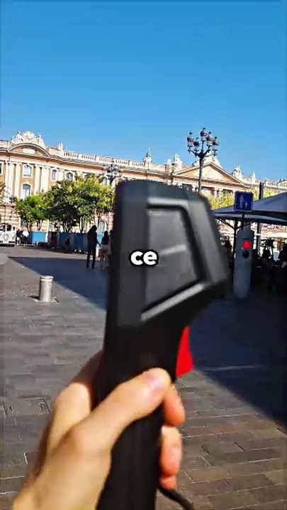 🚨 Une caméra qui voit à travers les vêtements ?