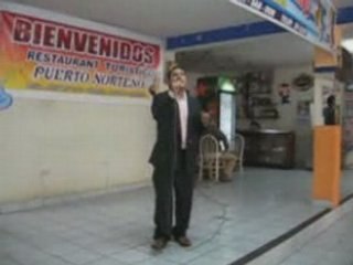 CANTANDO TEMAS DE LA NUEVA OLA EN VITARTE  LIMA- PERÚ