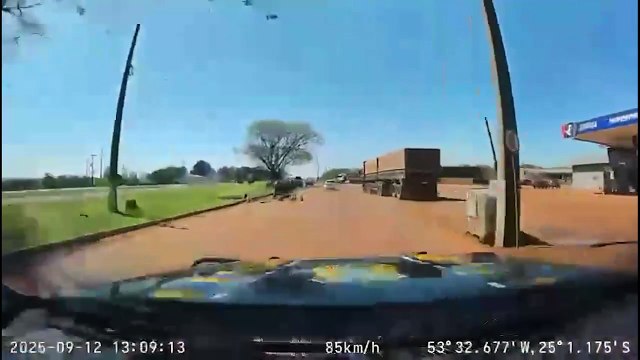 Perseguição na BR-277 termina com apreensão de grande quantidade de maconha, em Cascavel