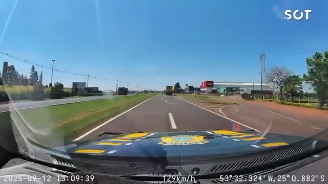 PRF apreende 200 kg de maconha em veículo após perseguição na BR-277 em Cascavel