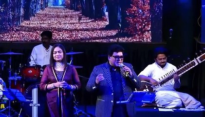 Tum Mile Dil Khile | Kumar Sanu 90s |  Mohammed Salamat & Priyanka Basu live