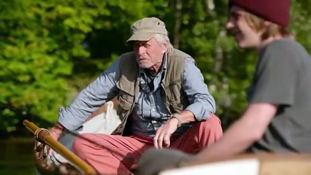 Looking Through Water Movie Clip - How to Catch a Fish