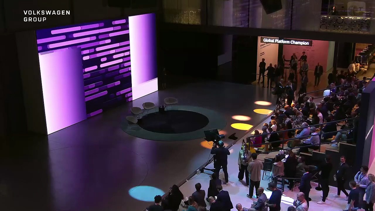 Porsche & Qualcomm: Das digitale Cockpit der Zukunft | Panel Talk IAA 2025