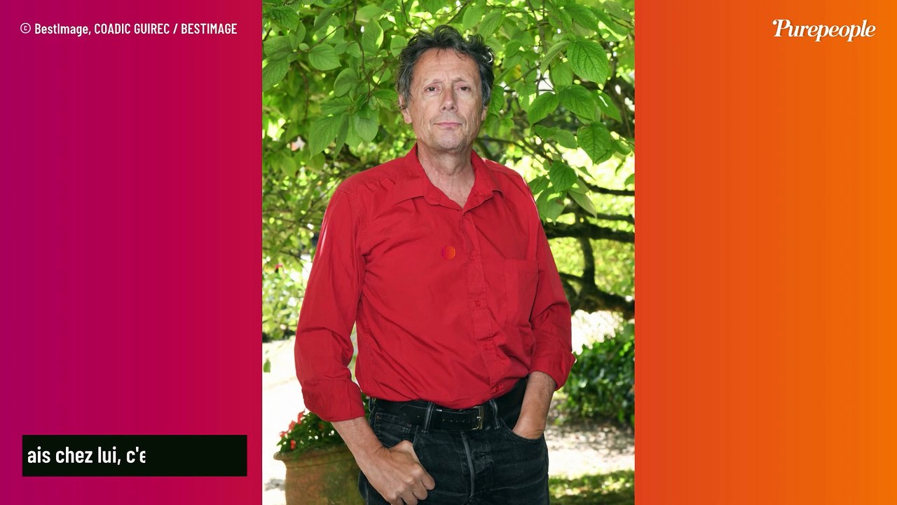 Mais où vit Antoine de Maximy (J'irai dormir chez vous) ? Visite de sa maison retapée dans l'une des plus petites régions de France