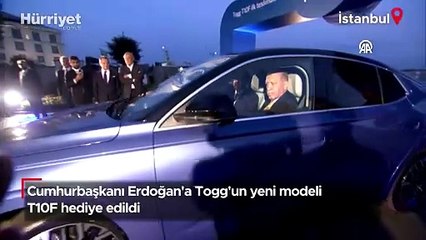 Cumhurbaşkanı Erdoğan'a Togg'un yeni modeli T10F hediye edildi