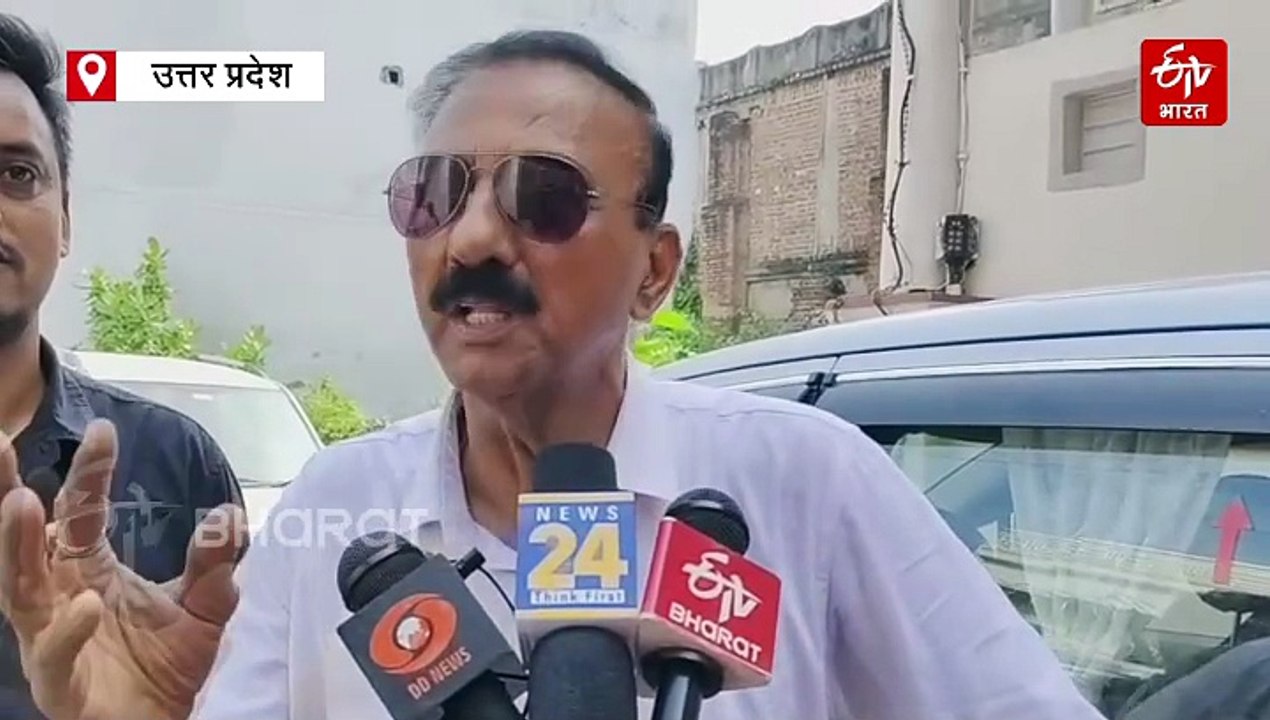 बरेली में बॉलीवुड अभिनेत्री दिशा पाटनी के घर पर...