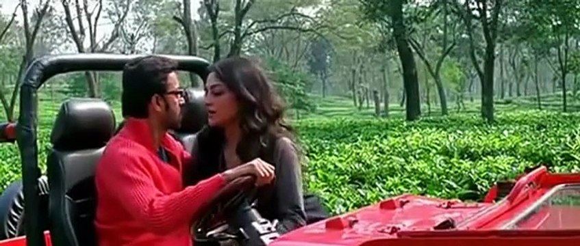 Bengali Actress Roopa Ganguly Hot Smooch