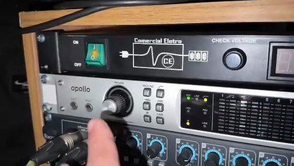 Universal audio Apollo Quad2 Fire Wire Silva oldface