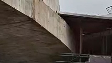 नागपुर में घर की बालकनी से गुजरा फ्लाईओवर