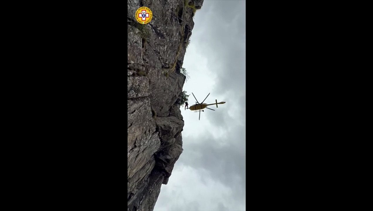 Giovane escursionista cade vicino allo strapiombo sul monte Penna: i soccorsi con l'elicottero