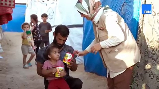 مش غريب على مصر حبها لأطفال غزة.. اللجنة المصرية توزع كميات كبيرة من لبن الأطفال على مخيمات النزوح