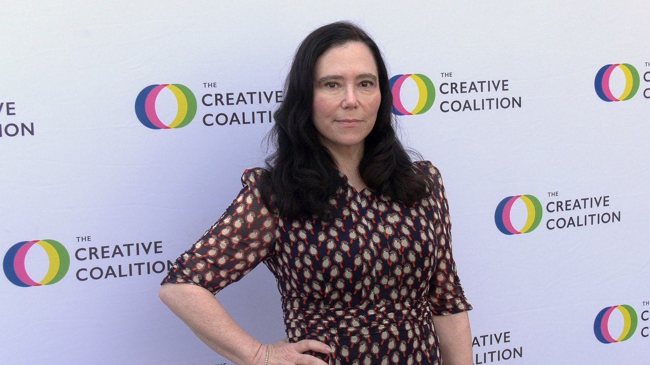 Alex Borstein attends the Creative Coalition's 11th Annual Humanitarian Awards Luncheon