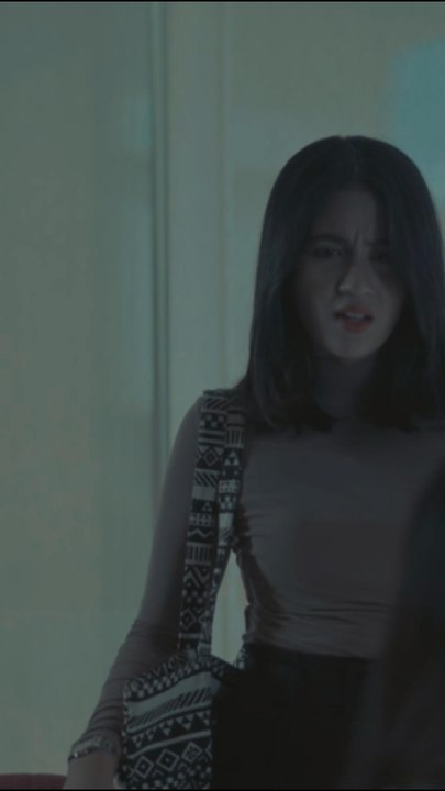 Ada yang Kocak Waktu Syuting, Lihat Ini! Blooper #4 Love Crush: Rowena Cool-Cool Terlanggar Utensil! Fail Gaya! 😂