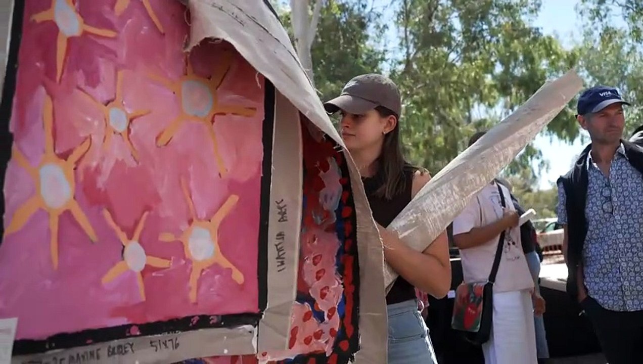 Oldest Aboriginal art festival gathers artists throughout the country