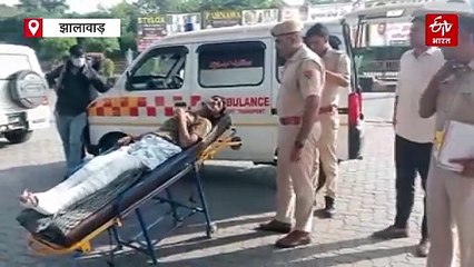 फायरिंग के मुख्य आरोपी को स्ट्रेचर पर लेकर बाजार पहुंची पुलिस...लोग देखते रह गए